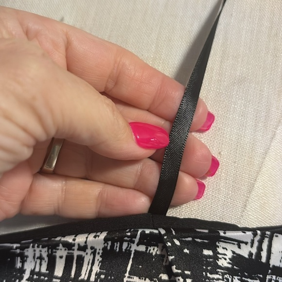 Max & Cleo Black and White abstract cocktail Strapless Sheath Dress satin NWOT 6 - Picture 11 of 15